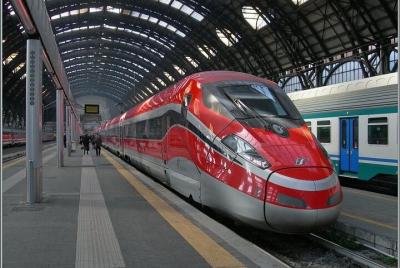 PRIVATE transfer from Florence Train Station (SMN) to City Hotel PRIVATE transfer from Florence Train Station (SMN) to City Hotel