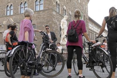 Half-Day Bike Tour of Florence with Piazzale Michelangelo Half-Day Bike Tour of Florence with Piazzale Michelangelo