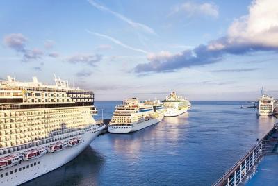 Luxury Private Transfer from Civitavecchia Port to Rome Airports Luxury Private Transfer from Civitavecchia Port to Rome Airports