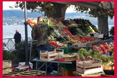 Local market visit and dining experience at a Cesarina Local market visit and dining experience at a Cesarina's home in Como