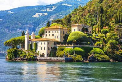 Lake Como Villas - Private Boat Tour Lake Como Villas - Private Boat Tour