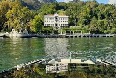 Best of Lake Como: guided visit to Villa Carlotta + 1 h private watertaxi cruise Best of Lake Como: guided visit to Villa Carlotta + 1 h private watertaxi cruise