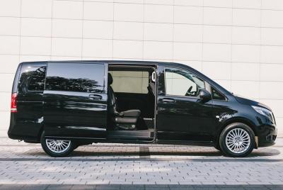 Private Departure Transfer from Como to Linate Airport Private Departure Transfer from Como to Linate Airport