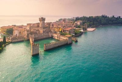 Castles boat tour with Bardolino wine tasting and nibbles Castles boat tour with Bardolino wine tasting and nibbles