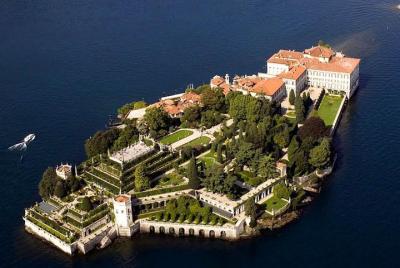 Sightseeing tour of Lake Maggiore from Stresa Sightseeing tour of Lake Maggiore from Stresa