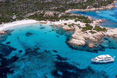 Sightseeingss in La Maddalena (isola) Things to do in  La Maddalena (isola) 35191