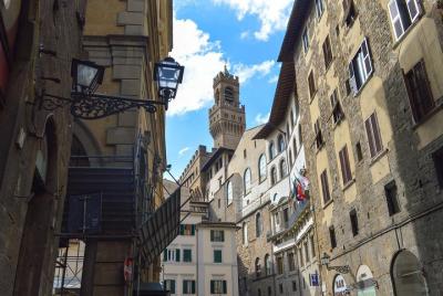 Day trip from La Spezia pier: Pisa and Lucca highlights - private tour Day trip from La Spezia pier: Pisa and Lucca highlights - private tour