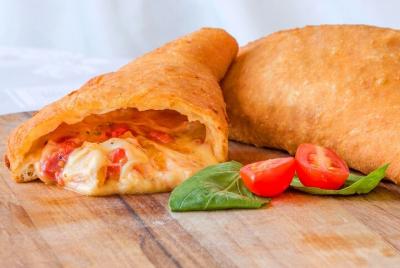 Salento Focaccia and Calzoni Cooking Class in Lecce Salento Focaccia and Calzoni Cooking Class in Lecce