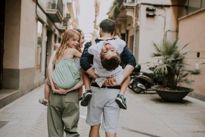 Child friendly Barcelona tour and photo session Child friendly Barcelona tour and photo session