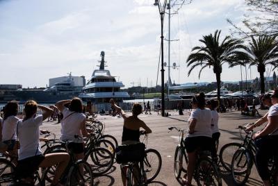 Visite insolite de Barcelone à vélo (en français) Visite insolite de Barcelone à vélo (en français)