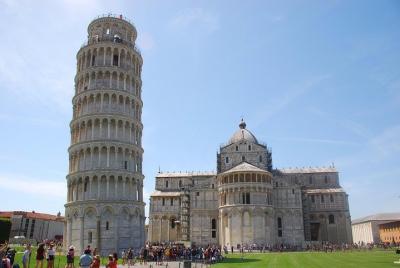 Private 8-hour Tour to Pisa and Lucca from Florence with Hotel Pick-up Private 8-hour Tour to Pisa and Lucca from Florence with Hotel Pick-up