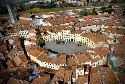 Pisa, Lucca and Tuscany Private Tour from La Spezia
