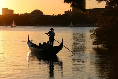 Venice in 1 day by High Speed Train from Milan (Gondola ride included)