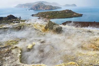 Hiking Trekking on Vulcano Island Hiking Trekking on Vulcano Island