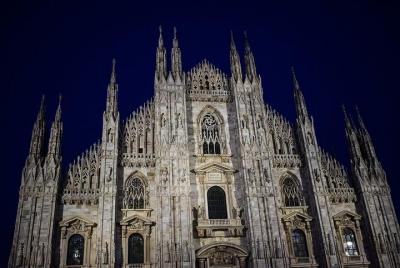 MILAN PRIVATE WALKING TOUR BY NIGHT: AMAZING MILAN - 2 h MILAN PRIVATE WALKING TOUR BY NIGHT: AMAZING MILAN - 2 h