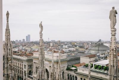 Rooftop Terraces of Milan Duomo - Private Fast-Track Guided Tour 