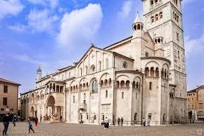 Modena Tour of Must-See Attractions with Local Top Rated Guide & Vinegar Tasting Modena Tour of Must-See Attractions with Local Top Rated Guide & Vinegar Tasting