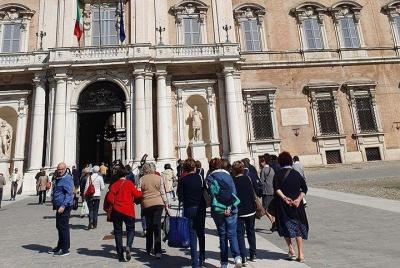 Modena city tour Walking tour in the old town Modena city tour Walking tour in the old town