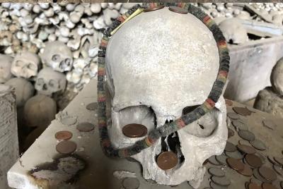 Scary Naples: Food, Blood and Prayers. A foodies experience with a scary side Scary Naples: Food, Blood and Prayers. A foodies experience with a scary side