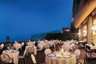 Romantic Dinner on the Rooftop Terrace: Luxury Dinner Experience  Romantic Dinner on the Rooftop Terrace: Luxury Dinner Experience