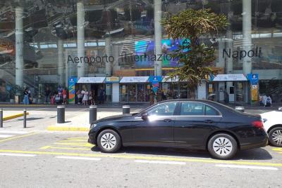 Private transfer from Naples Airport to city centre