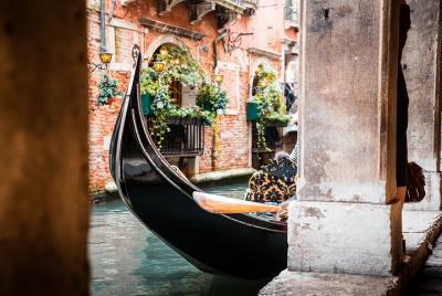 Guided Historical Walking Tour in Venice from Abano Terme Guided Historical Walking Tour in Venice from Abano Terme
