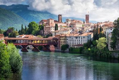 Tour in Bassano Del Grappa between history and distilleries