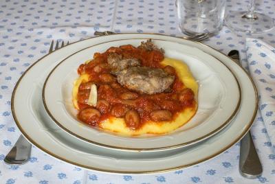 Small Group Market tour and Dining Experience at a Cesarina's home in Padua