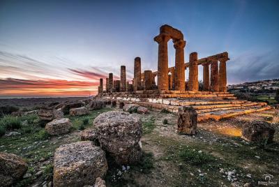 Nature and History: Agrigento and Scala dei Turchi Nature and History: Agrigento and Scala dei Turchi
