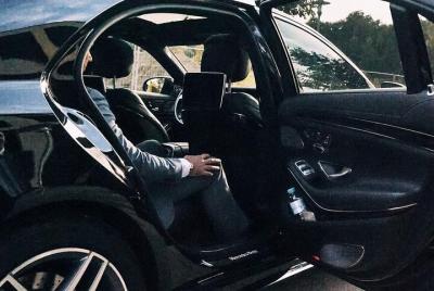 Departure Private Transfer: Palermo to Palermo Airport PMO in Bus