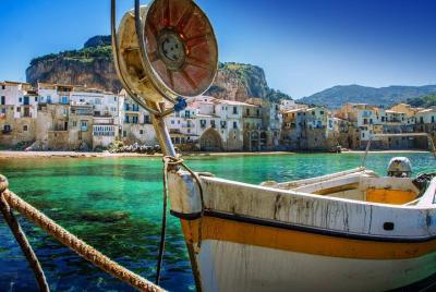 Palermo Shore Excursion: Private Day Trip to Cefalù Palermo Shore Excursion: Private Day Trip to Cefalù