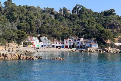 Costa Brava Hidden Bays & Medieval Villages Small Group Tour from Barcelona
