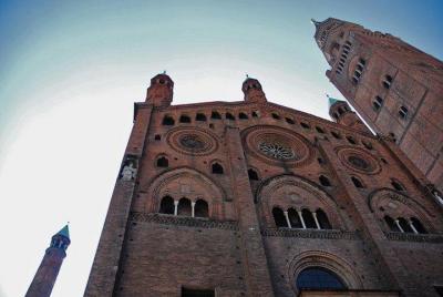 Cremona private guided walking tour Cremona private guided walking tour