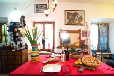 Private market tour and cooking class with lunch or dinner in Chieti