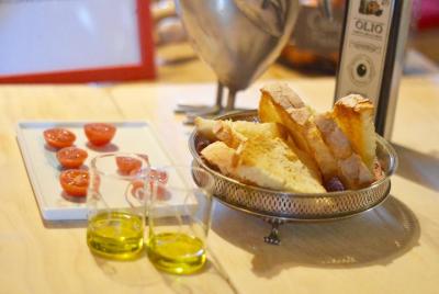 Organic Olive Oil tasting and learning