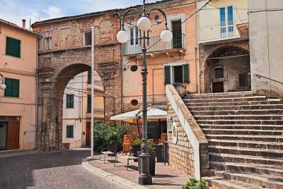 Private Transfer: Fiumicino Airport (FCO) to Chieti or vice versa