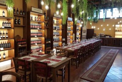 Private Wine Tasting & Tuscan Light Lunch - Food and Drinks inclu