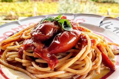 Pompeii Ruins & Lunch w/ Wine Tasting