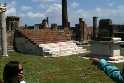 Private Transfer/Tour from/to Naples to/from Sorrento with stop in Pompeii Private Transfer/Tour from/to Naples to/from Sorrento with stop in Pompeii