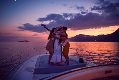 Small Group Tour to Positano by Boat at Sunset Small Group Tour to Positano by Boat at Sunset