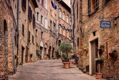 Private Tour in Siena, San Gimignano and Chianti Day Trip from Florence Private Tour in Siena, San Gimignano and Chianti Day Trip from Florence