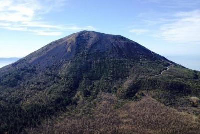 Vesuvius: trekking along The Valley of Hell Vesuvius: trekking along The Valley of Hell