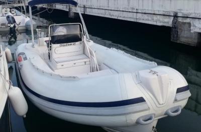 Rental inflatable dinghy 5.40 without license Rental inflatable dinghy 5.40 without license