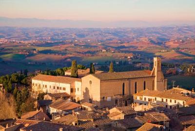 Chianti Wine Tasting and San Gimignano Day Trip from Siena Chianti Wine Tasting and San Gimignano Day Trip from Siena