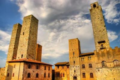 Small-Group San Gimignano and Volterra Day Trip from Siena Small-Group San Gimignano and Volterra Day Trip from Siena