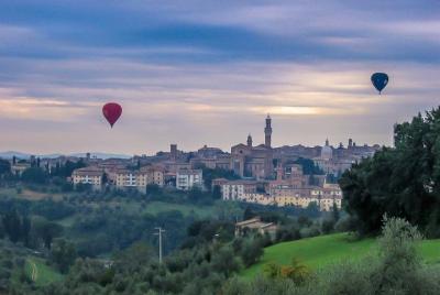 Guided Walking Tour Highlights of Siena with Sweets Tasting Guided Walking Tour Highlights of Siena with Sweets Tasting