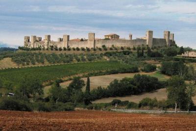 Private Transfer: Ciampino Airport (CIA) to Monteriggioni or vice versa Private Transfer: Ciampino Airport (CIA) to Monteriggioni or vice versa