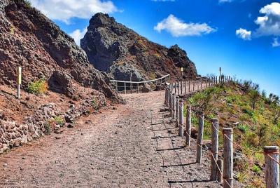 Guided Vesuvius Tour with Lunch and Skip the Line ticket included Guided Vesuvius Tour with Lunch and Skip the Line ticket included