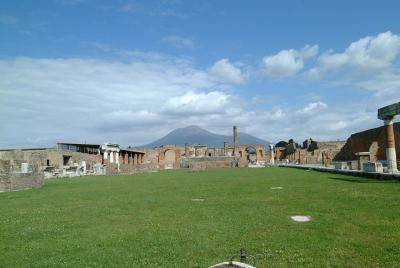 Half Day Morning Tour of Pompeii from Sorrento Half Day Morning Tour of Pompeii from Sorrento