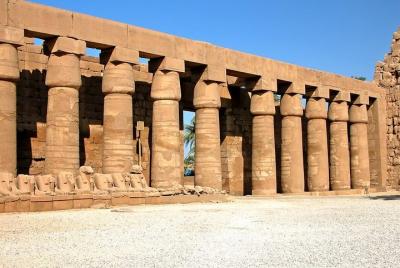 Luxor 1 Day Bus Valley of the Queens from hurghada